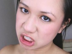 Oriental Chick Gives Amazing Head